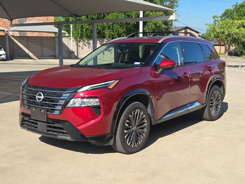 Certified 2025 Nissan Rogue Platinum FWD image 7