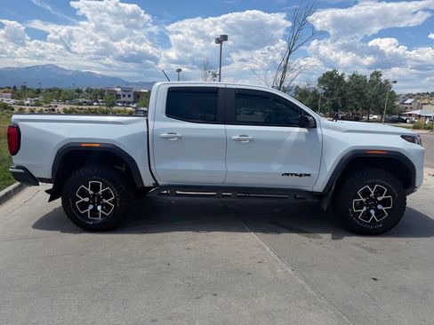 Used 2023 GMC Canyon AT4X AWD/4WD image 10
