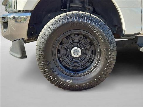 Used 2022 Ford F250 Lariat w/ Lariat Ultimate Package AWD/4WD image 24