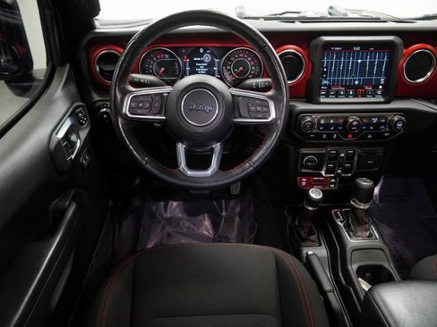 Certified 2022 Jeep Wrangler Unlimited Rubicon w/ Cold Weather Group image 19