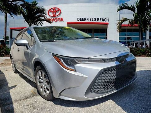 Used 2020 Toyota Corolla LE FWD image 1