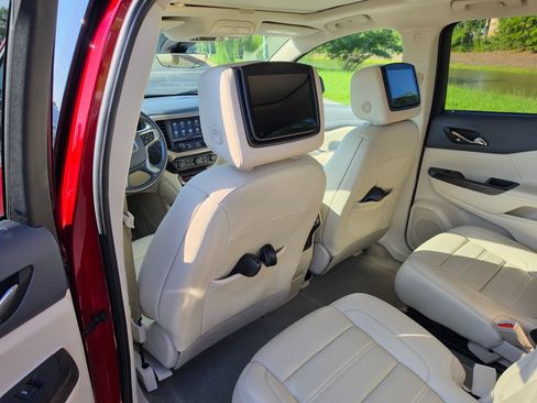 Used 2021 GMC Acadia Denali AWD/4WD image 14