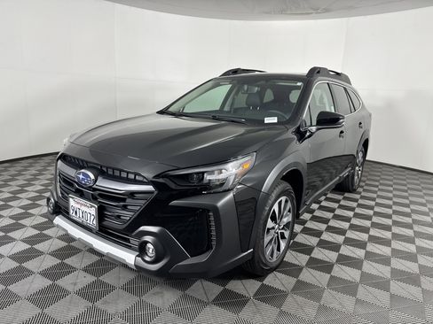 Used 2025 Subaru Outback Limited image 9