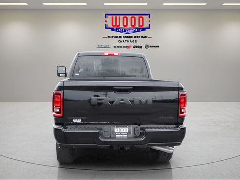 New 2026 RAM 2500 Big Horn AWD/4WD image 4