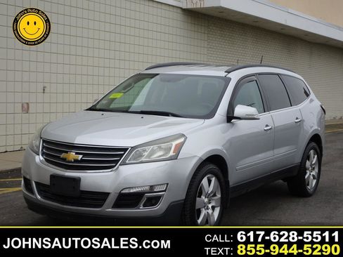 Used 2016 Chevrolet Traverse LT w/ Style and Technology Package image 1