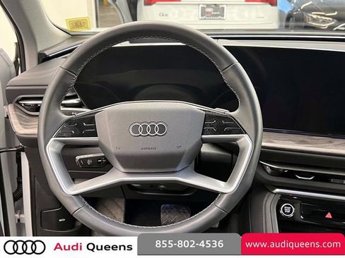 Certified 2025 Audi Q5 2.0T Premium Plus w/ Premium Plus image 14