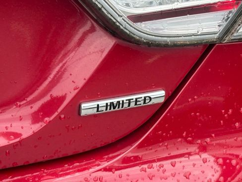 Used 2014 Hyundai Sonata Limited w/ Panoramic Sunroof Package 02 FWD image 5