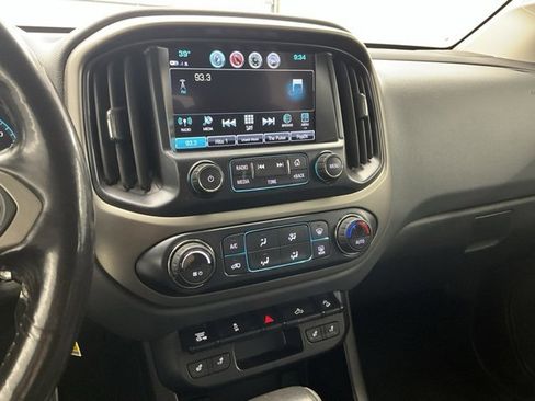 Used 2017 Chevrolet Colorado Z71 image 10