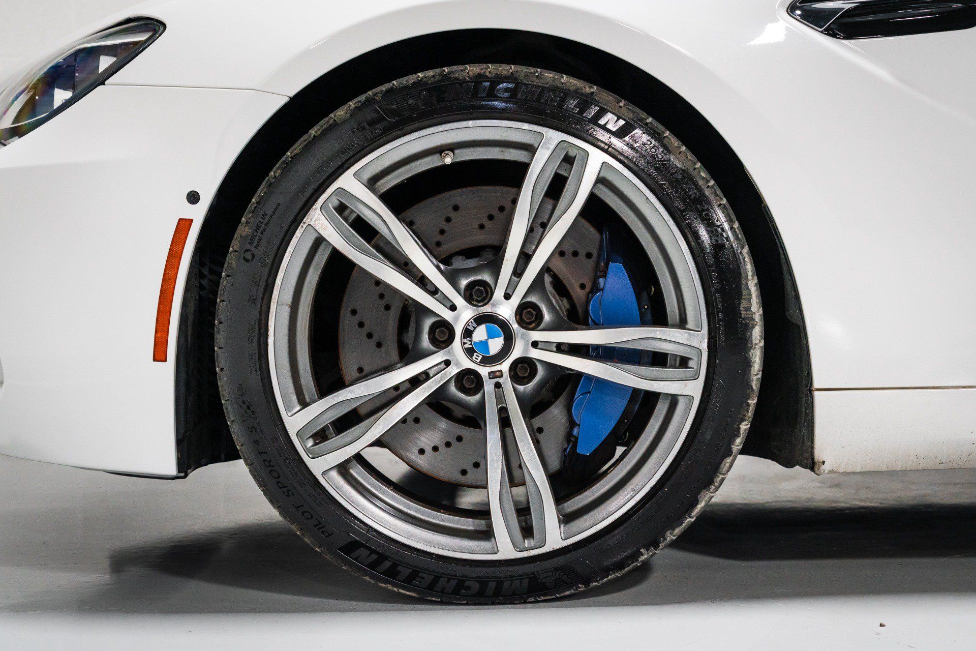 Used 2013 BMW M6 Convertible RWD image 9