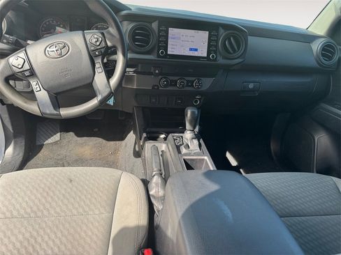 Used 2020 Toyota Tacoma SR image 10