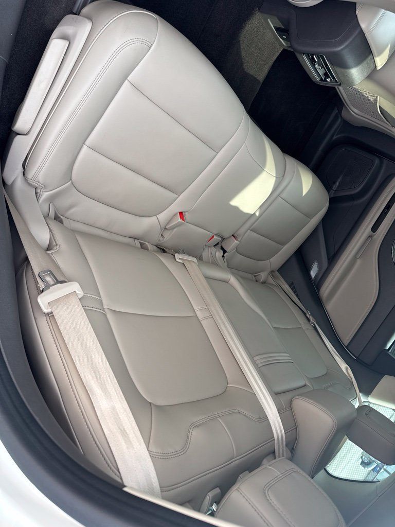 Used 2023 Lincoln Corsair FWD image 21