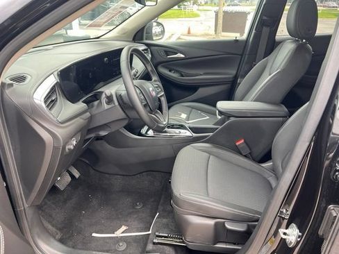 Used 2025 Buick Encore GX Preferred FWD image 8
