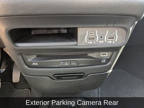 Used 2021 Chrysler Pacifica Touring-L w/ Uconnect Theater Family Group image 23