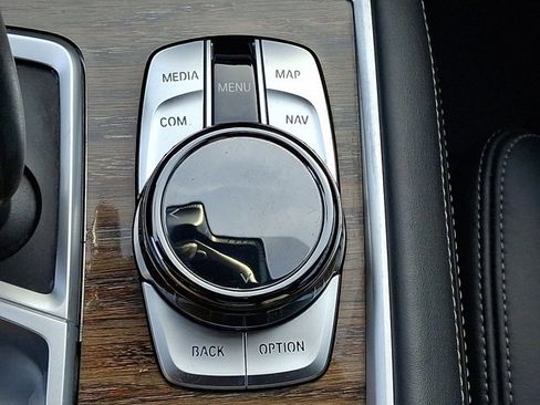 Used 2019 BMW 750i xDrive w/ Executive Package image 28