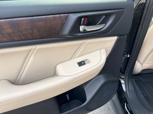 Used 2019 Subaru Outback 3.6R Limited w/ Popular Package #2 image 8