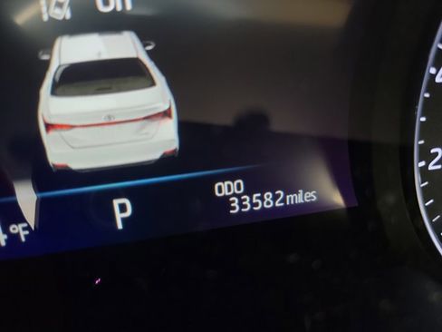 Used 2021 Toyota Avalon XLE image 15