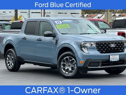 Certified 2025 Ford Maverick XLT FWD image 2
