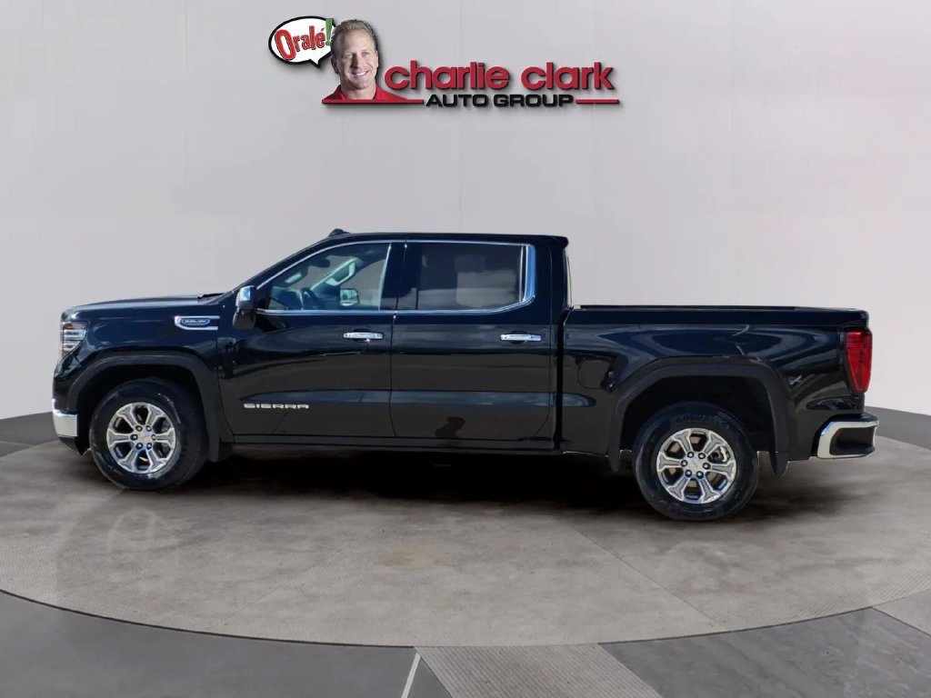 Used 2025 GMC Sierra 1500 SLT RWD image 2