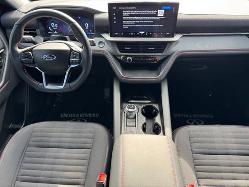Used 2025 Ford Explorer ST-Line AWD/4WD image 15