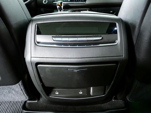 Used 2021 Cadillac Escalade Premium Luxury AWD/4WD image 20