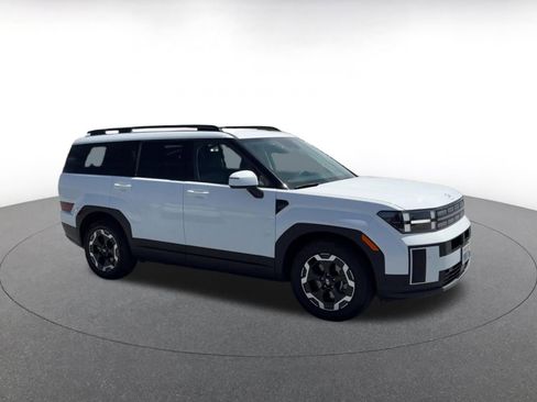 Used 2025 Hyundai Santa Fe SEL AWD/4WD image 2