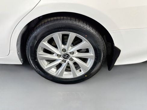 Used 2021 Toyota Camry LE FWD image 36