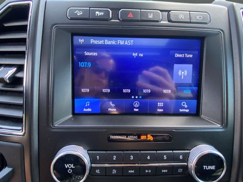 Used 2021 Ford Expedition Max Limited AWD/4WD image 15