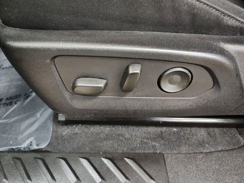 Used 2023 Chevrolet Colorado Trail Boss w/ LPO, Skid Plate Package AWD/4WD image 13
