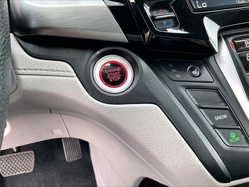 Used 2019 Honda Odyssey EX image 22
