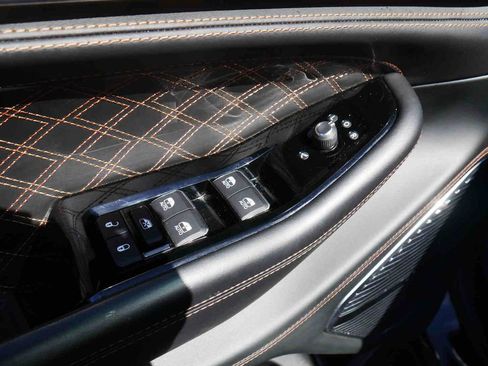 Certified 2022 Jeep Grand Cherokee Summit AWD/4WD image 23