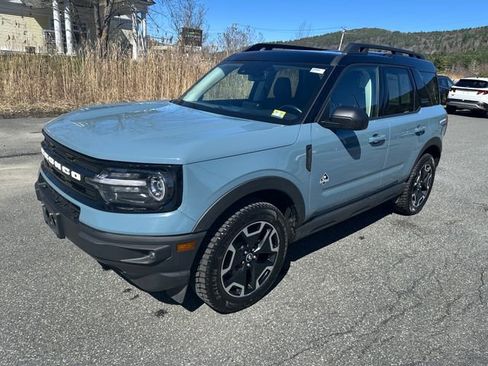 Used 2022 Ford Bronco Sport Outer Banks w/ Tech Package AWD/4WD image 1