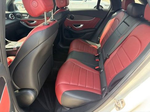 Used 2022 Mercedes-Benz GLC 300 4MATIC image 16