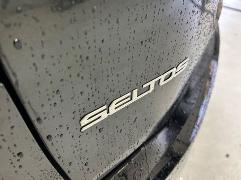 Used 2024 Kia Seltos S image 32