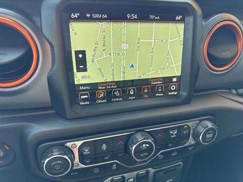 Used 2021 Jeep Gladiator Mojave AWD/4WD image 12