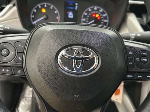 Certified 2023 Toyota Corolla Cross L AWD/4WD image 15