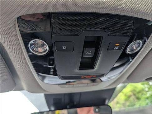 Used 2021 Kia Sorento S w/ Panoramic Sunroof Package AWD/4WD image 39