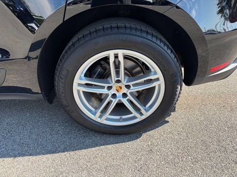 Certified 2026 Porsche Macan AWD/4WD image 38