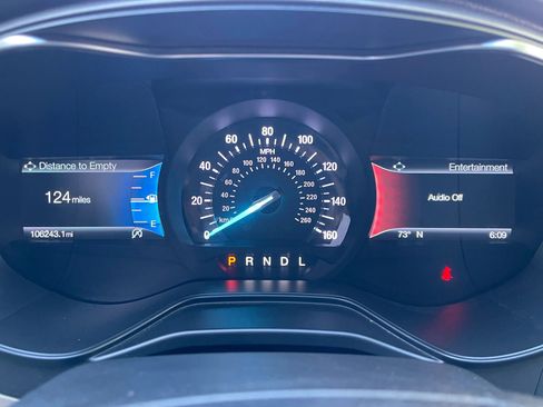Used 2020 Ford Fusion SE FWD image 15