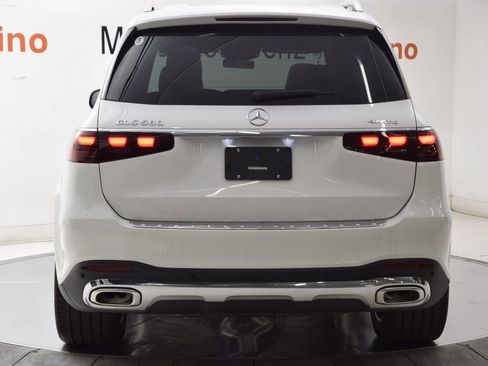 New 2025 Mercedes-Benz GLS 580 4MATIC image 4