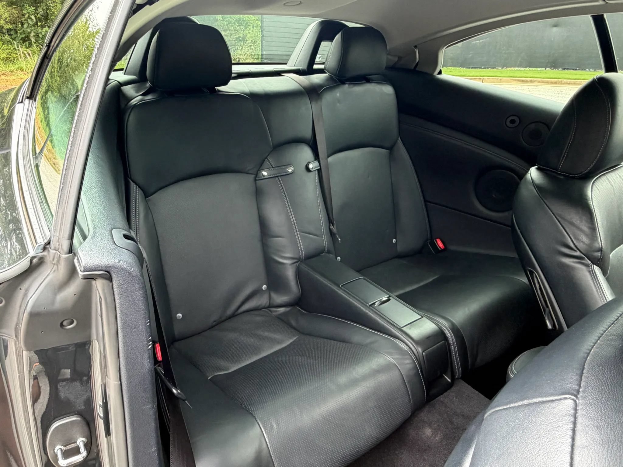 Used 2011 Lexus IS 250C w/ Luxury Pkg RWD image 18