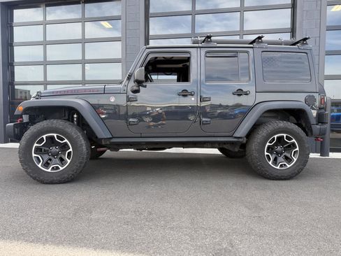 Used 2016 Jeep Wrangler Unlimited Rubicon image 2