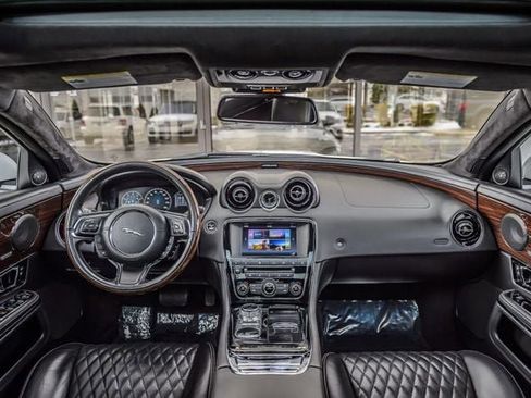 Used 2016 Jaguar XJ L Portfolio image 3