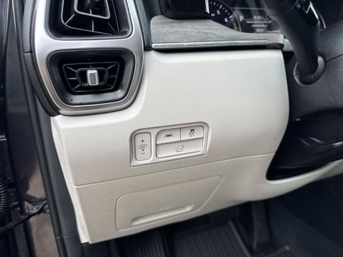 Used 2023 Kia Sorento EX w/ Panoramic Sunroof Package FWD image 21
