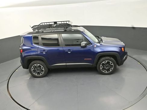 Used 2016 Jeep Renegade Trailhawk AWD/4WD image 30