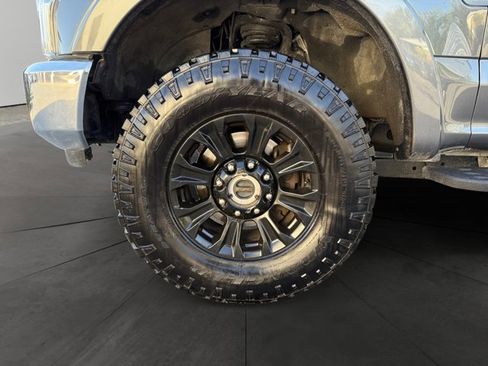 Used 2020 Ford F250 Lariat w/ Tremor Off-Road Package AWD/4WD image 9