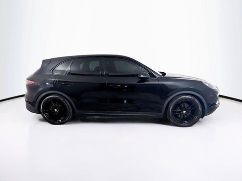 Used 2020 Porsche Cayenne AWD/4WD image 29