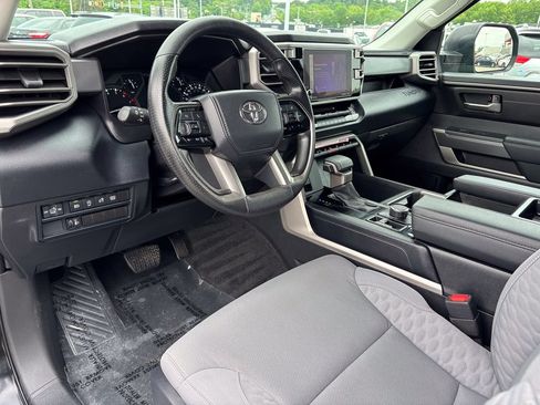 Used 2024 Toyota Tundra SR5 AWD/4WD image 17