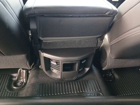 New 2027 RAM 4500 Tradesman w/ Chrome Appearance Group AWD/4WD image 10