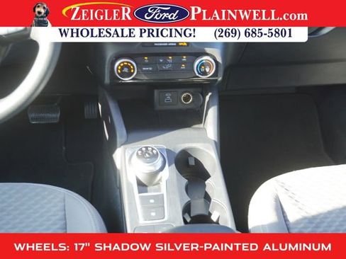 Used 2021 Ford Escape SE image 15