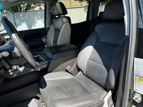 Used 2018 GMC Sierra 1500 SLT w/ All Terrain Package AWD/4WD image 19